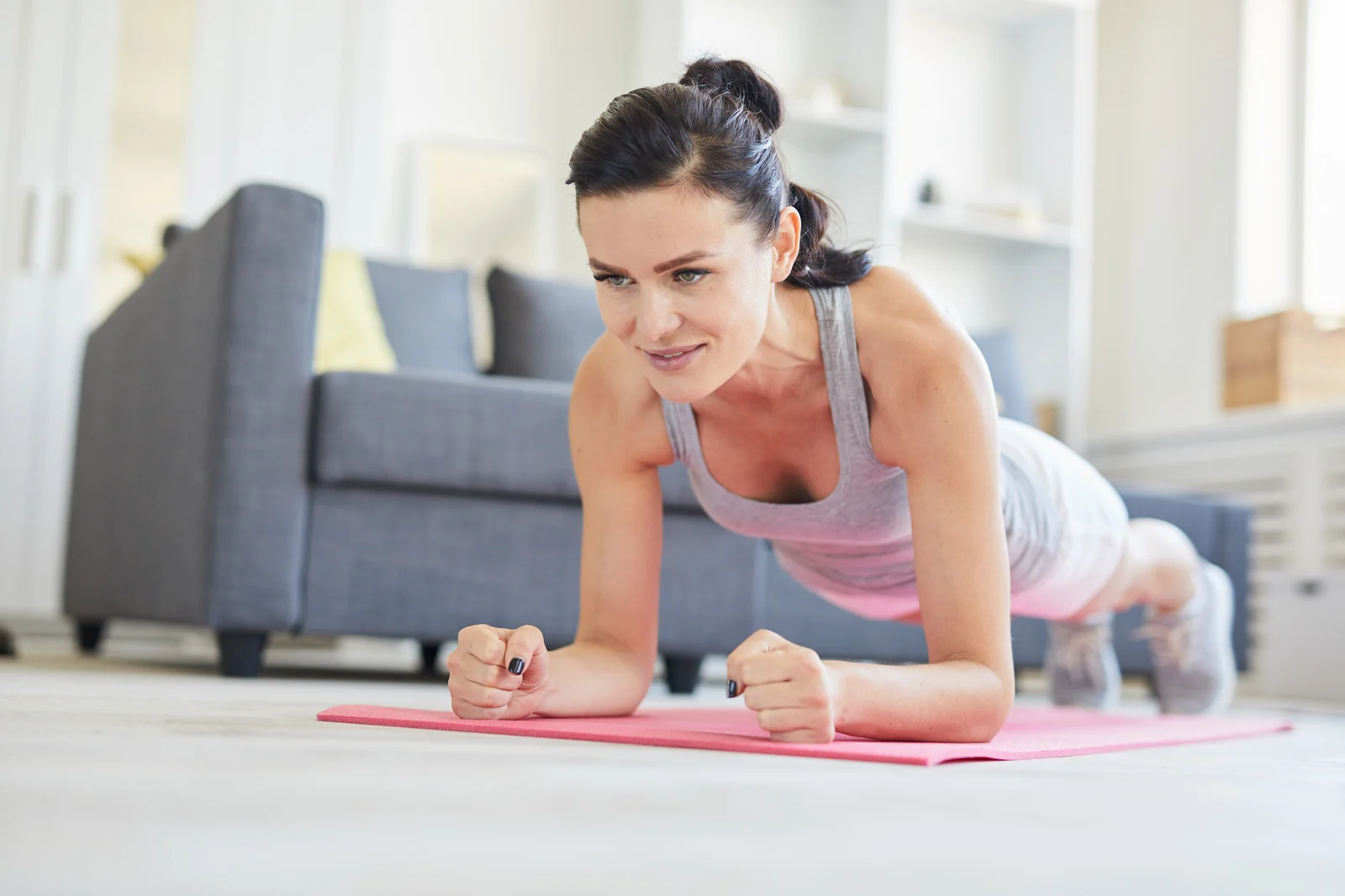 Women's exercises to lose weight: Planks